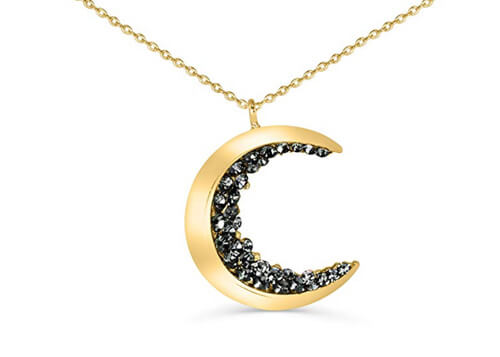 sweet-gothic-valentine-gifts-for-girlfriend.jpg